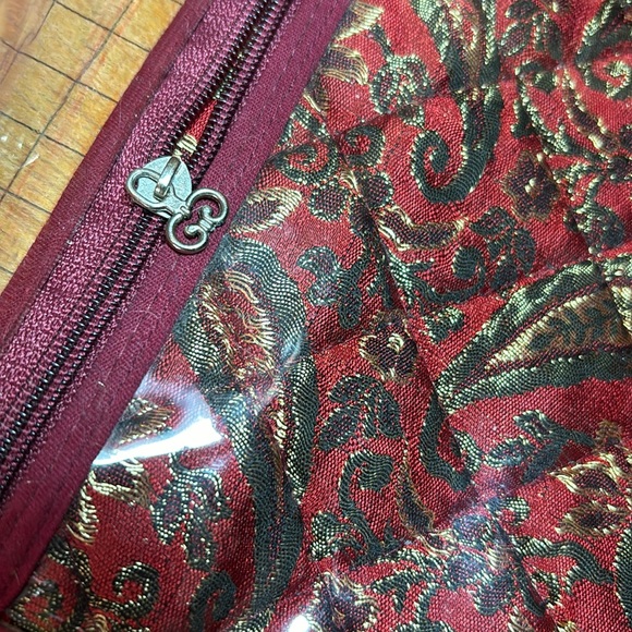 Travel Makeup Cosmetics Jewelry Bag Red Paisley Quilt Large 10”Lx8.25”Wx4”D GUC - Picture 16 of 17